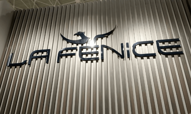 La Fenice на Cersaie 2025: Технологический прорыв REACTIVE 3D EVO и гармония природных коллекций