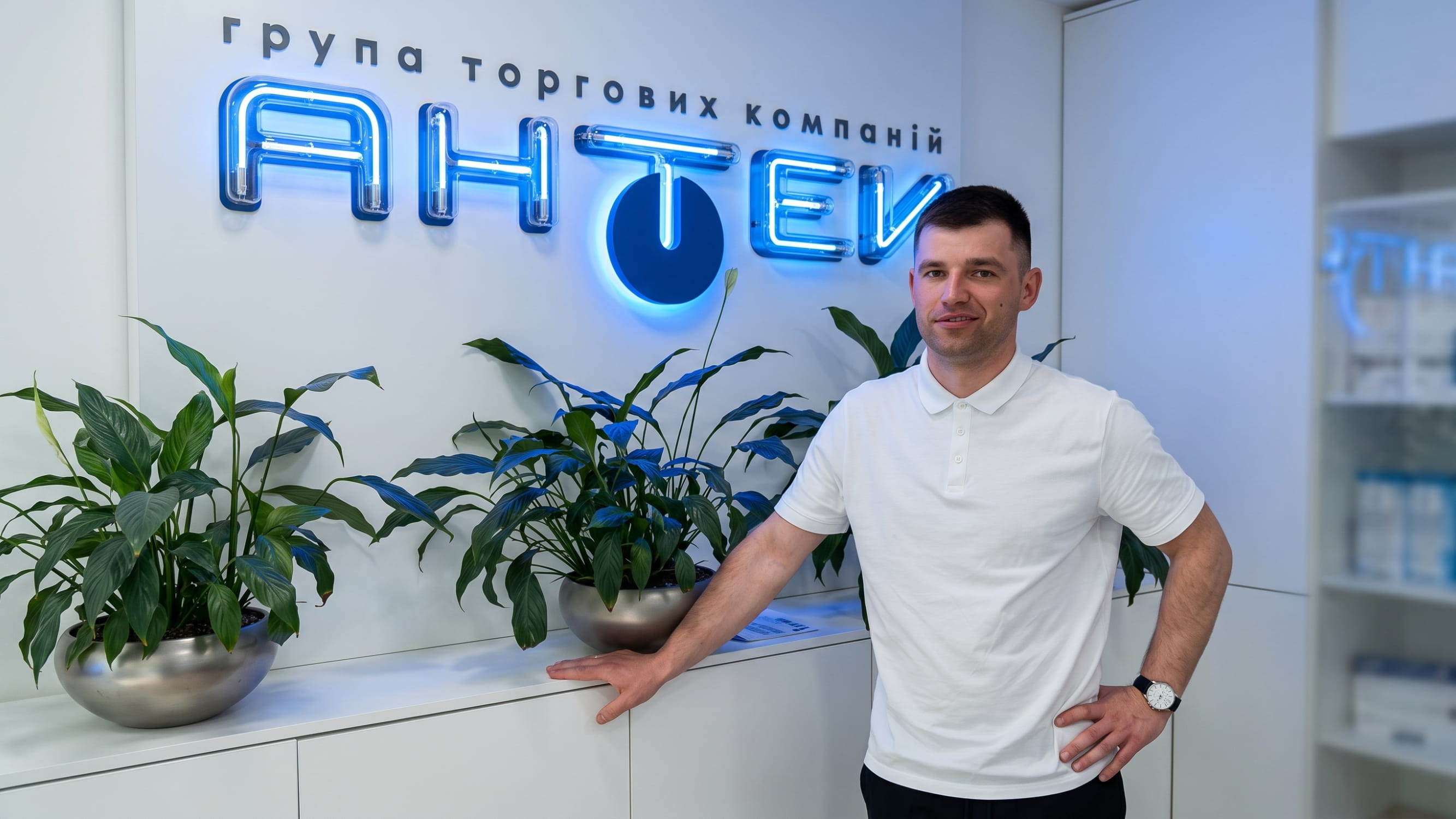 Менеджер B2B отдела ГТК Антей в главном офисе компании